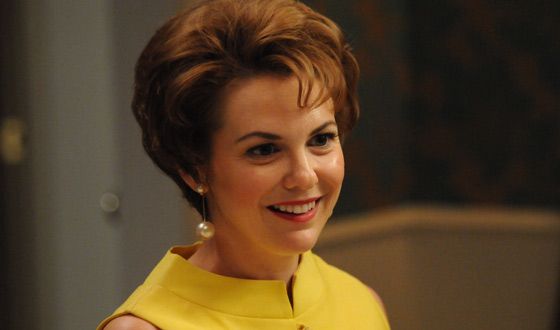 Larisa Oleynik In Mad Men As Cynthia Cosgrove